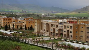 یک روز زیبای بهاری در دانشگاه لرستان