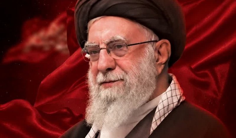 خامنه ای قهرمان