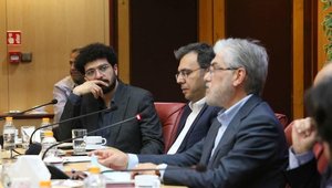 وزیر علوم روابط عمومی ها